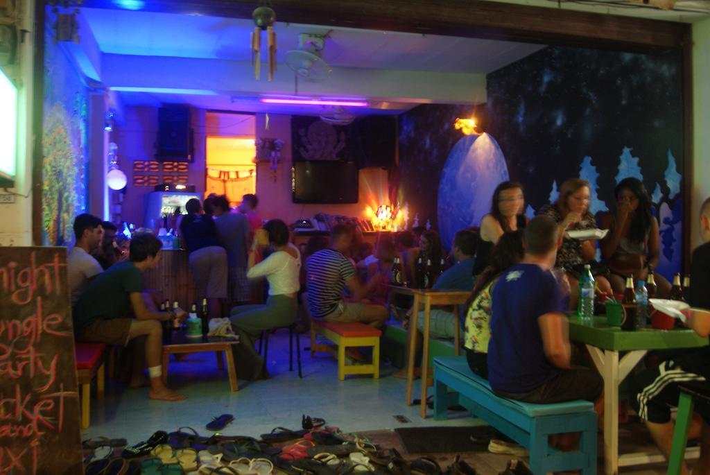Maddy'S Hostel Koh Phangan Exteriör bild