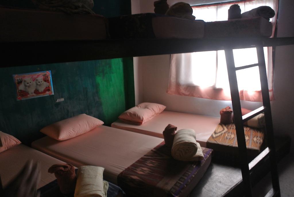Maddy'S Hostel Koh Phangan Exteriör bild