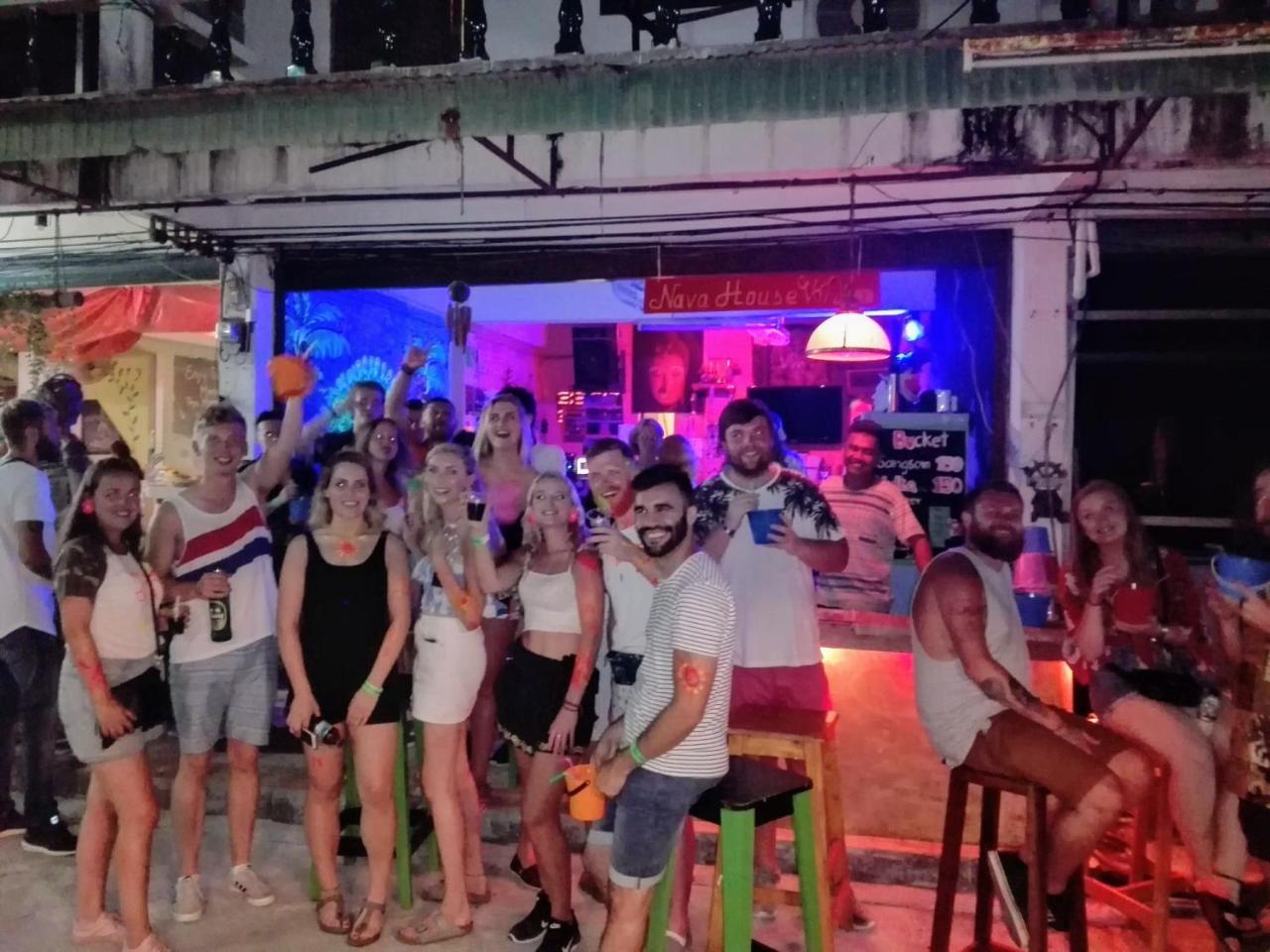 Maddy'S Hostel Koh Phangan Exteriör bild